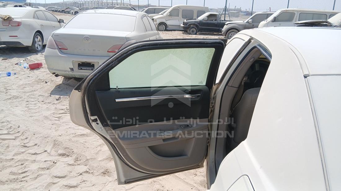 كرايزلر 300 2006 — الباب الخلفي الأيسر — صورة 18