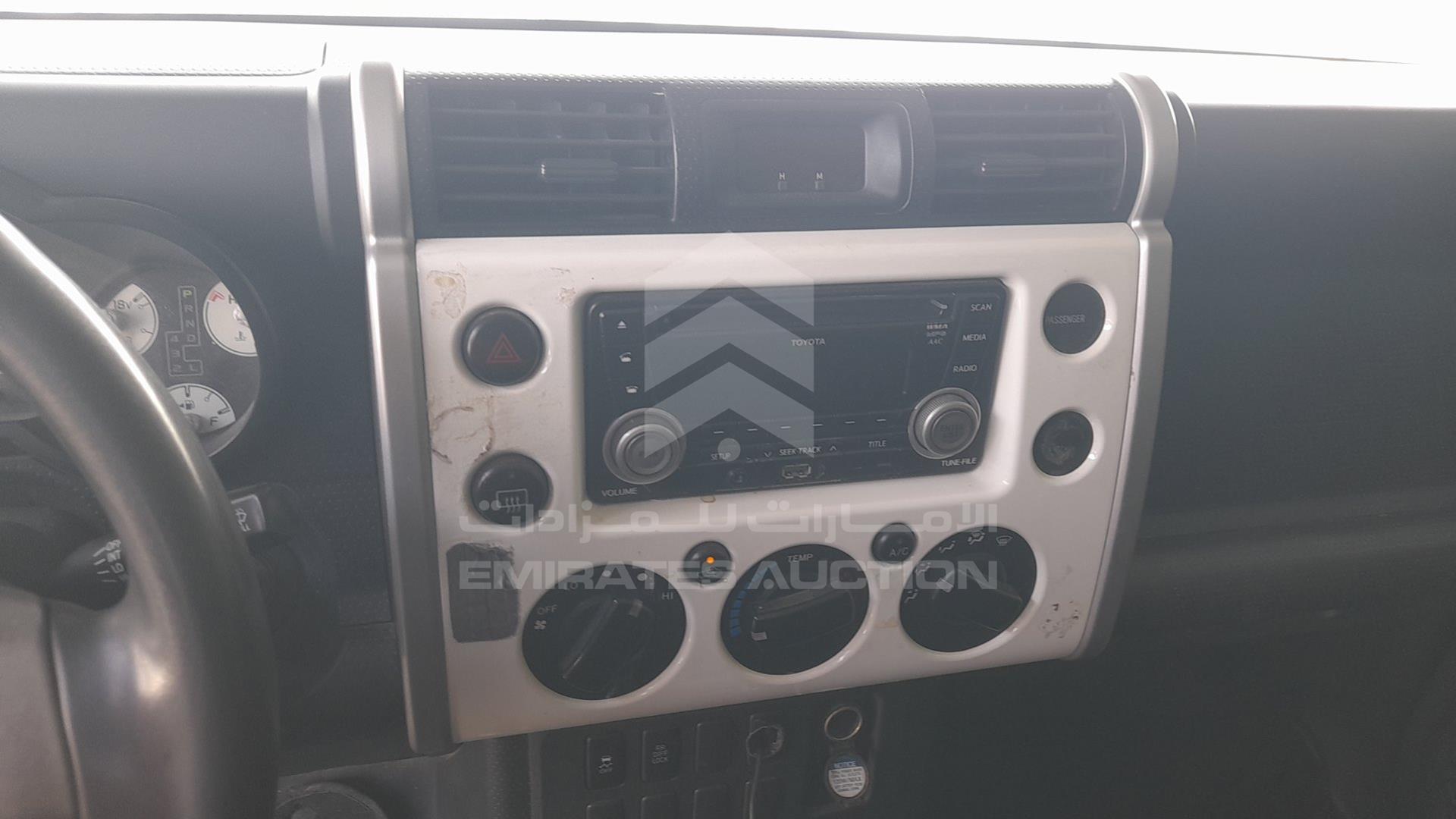 2013 TOYOTA FJ CRUISER VIN: JTEBU11F9DK171633