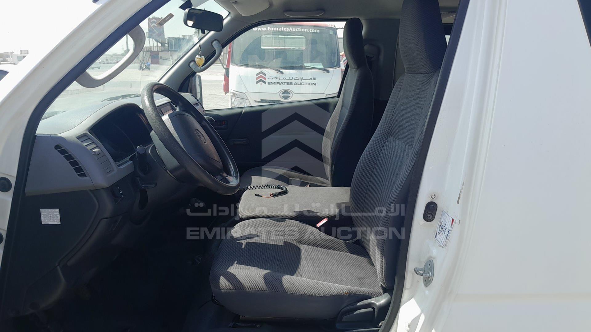 2011 TOYOTA HIACE VIN: JTGJX02P5B0035133