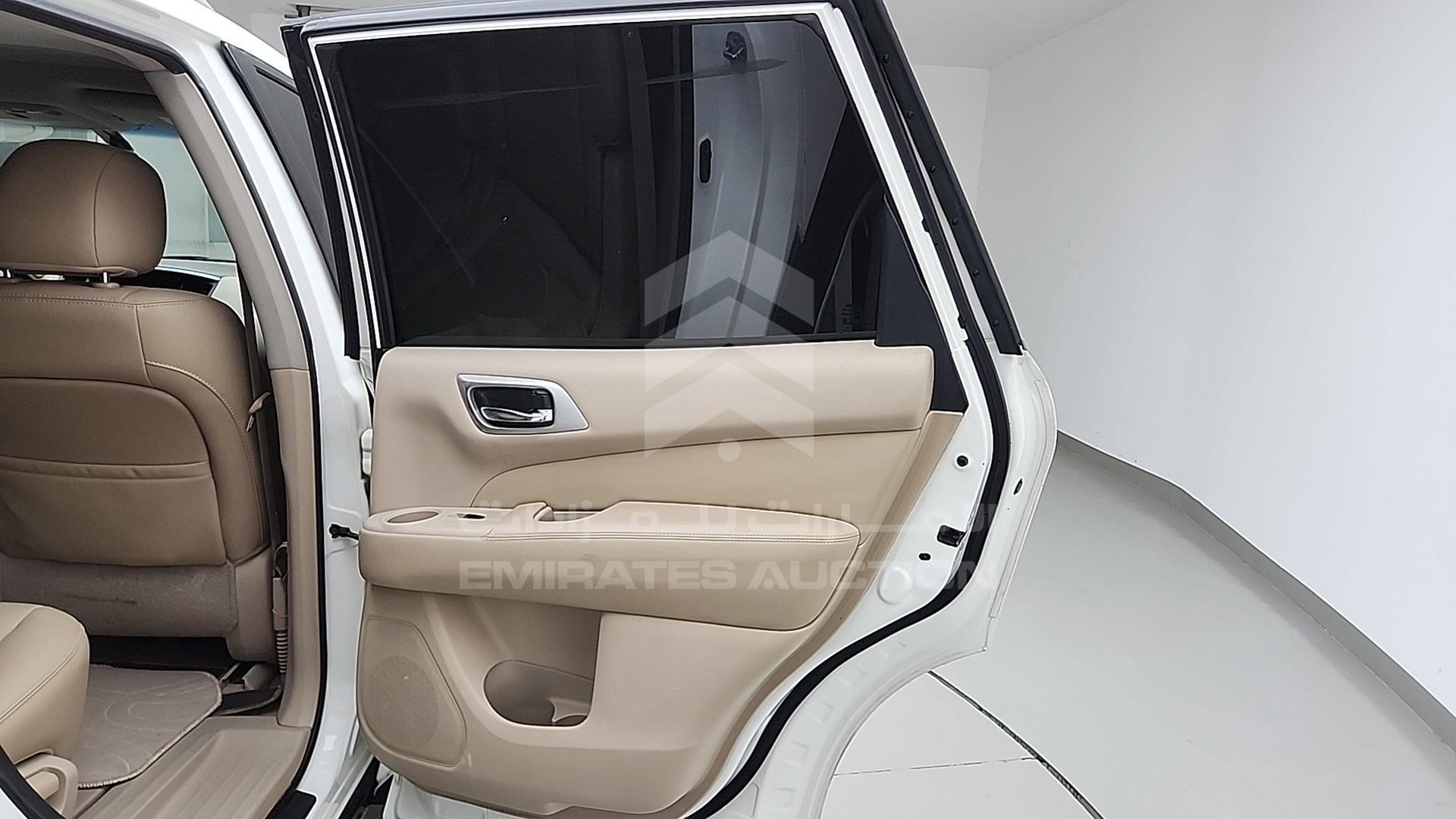 2015 NISSAN PATHFINDER VIN: 5N1AR2M52FC629449