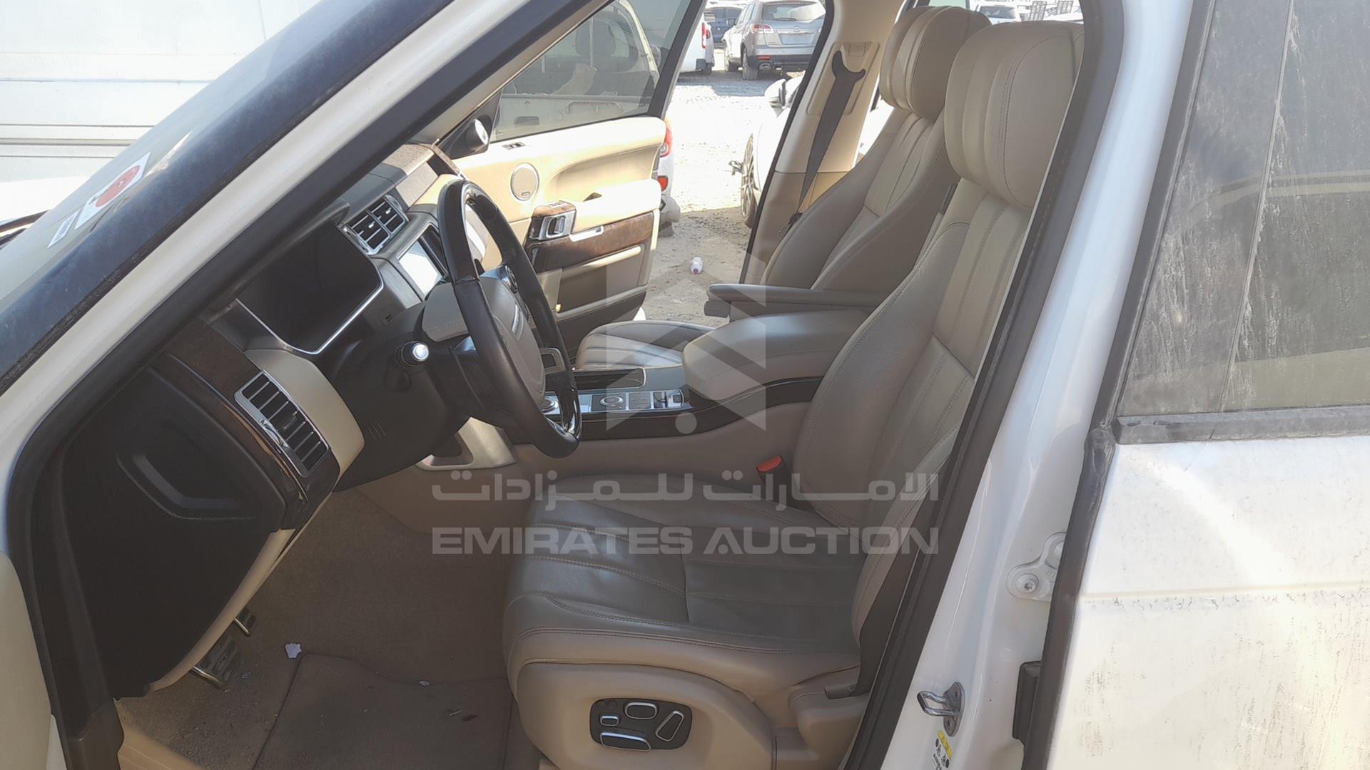 2014 RANGE ROVER VOGUE VIN: SALGA2EFXEA136165