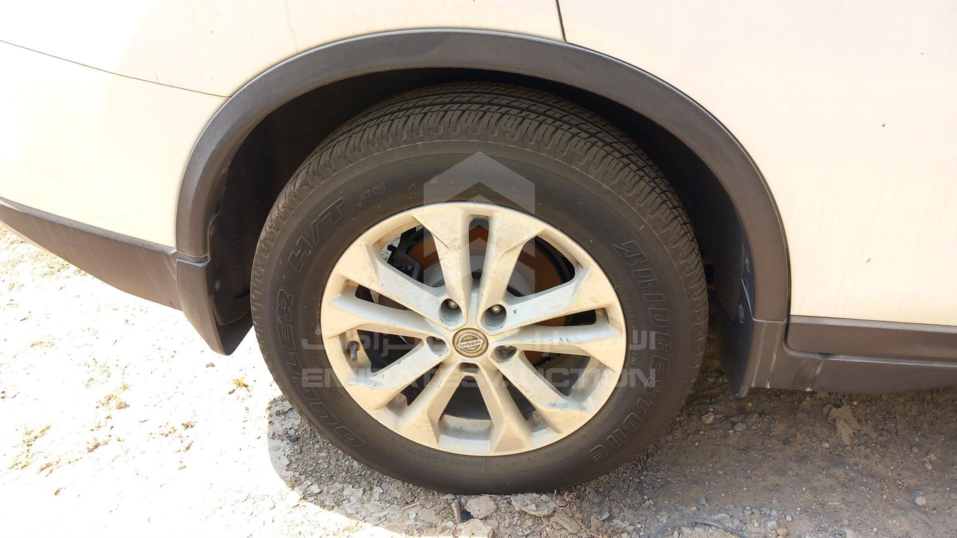 2015 NISSAN X-TRAIL VIN: JN1BT2MW9FW002705