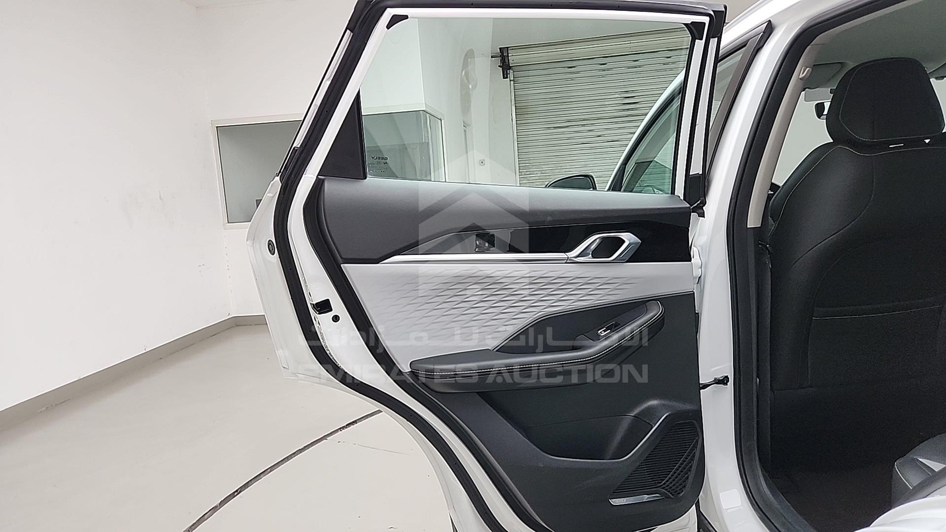 2024 GEELY COOLRAY VIN: LB3762KZ0RX505373