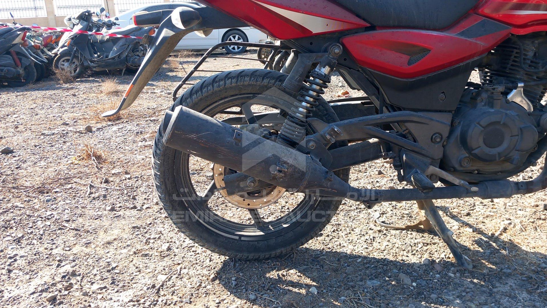 0 BAJAJ PULSAR VIN: MD2A12DY9JCB70223