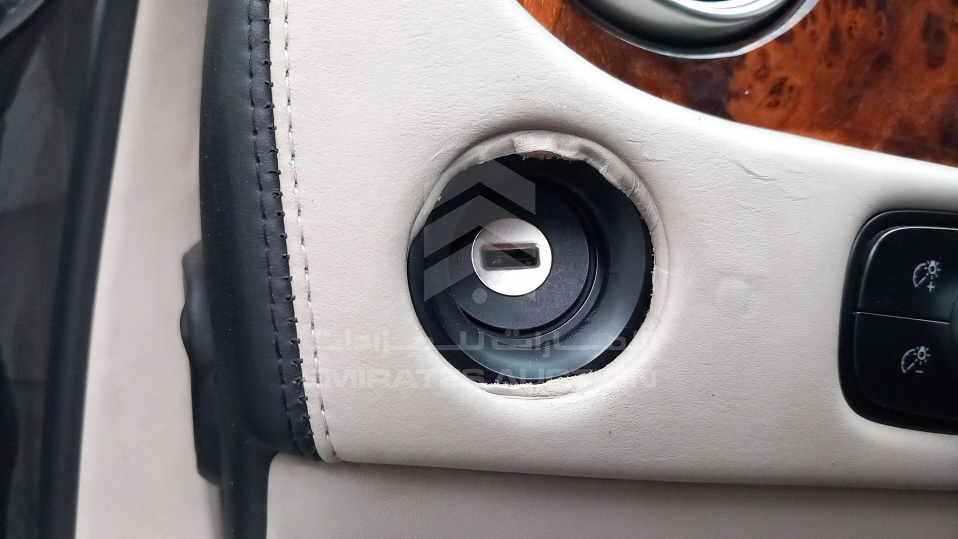2008 BENTLEY CONTINENTAL VIN: SCBBR93W48C056412