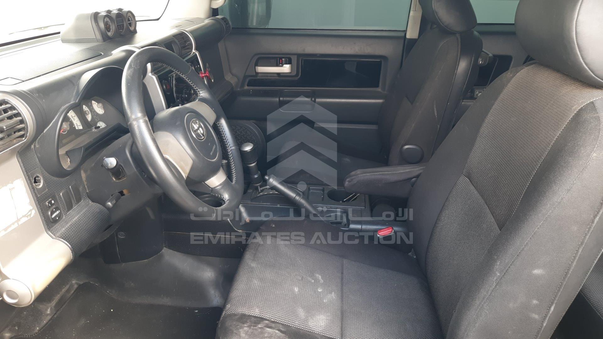 2014 TOYOTA FJ CRUISER VIN: JTEBU11F3EK194567