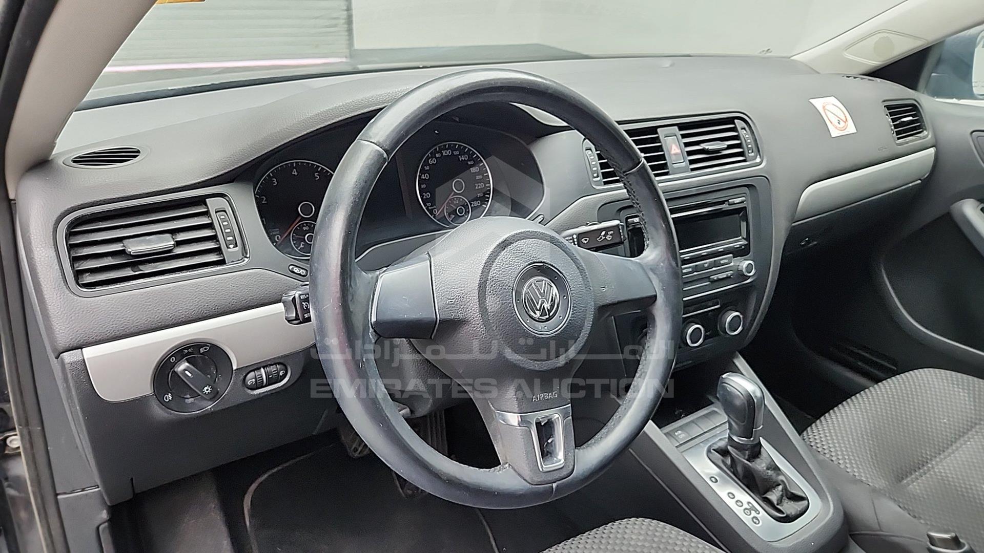 2015 VOLKSWAGEN JETTA VIN: WVWRV1AJXFM200939