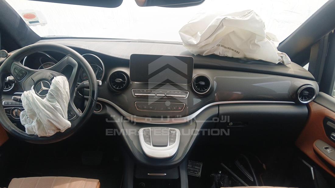 2023 Mercedes V 250 — Full Dashboard View — Photo 15