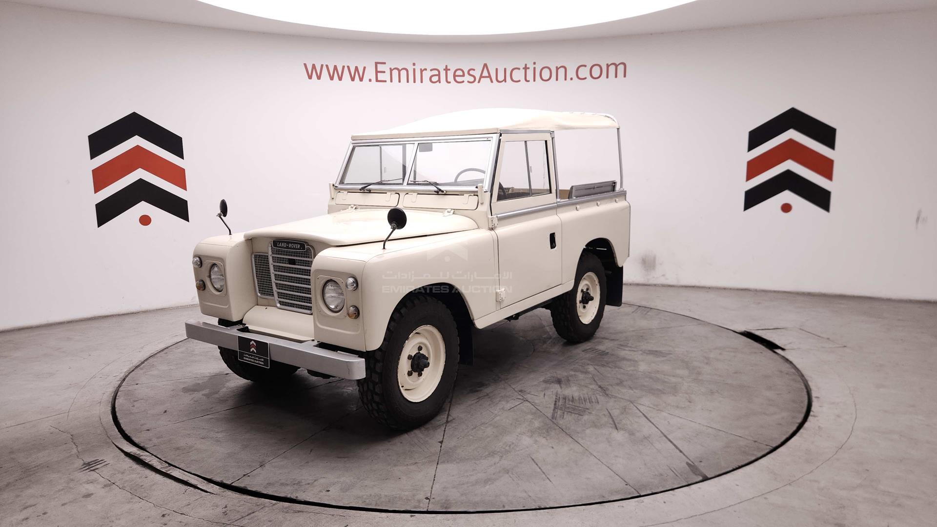 1982 LAND ROVER --- VIN: SALLBABH2AA128907