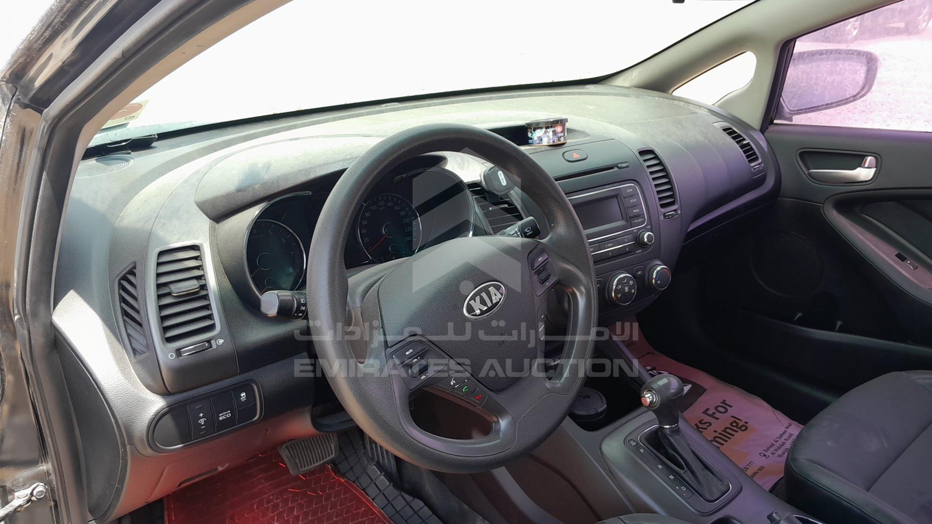 2013 KIA CERATO VIN: KNAFJ412BDA044067