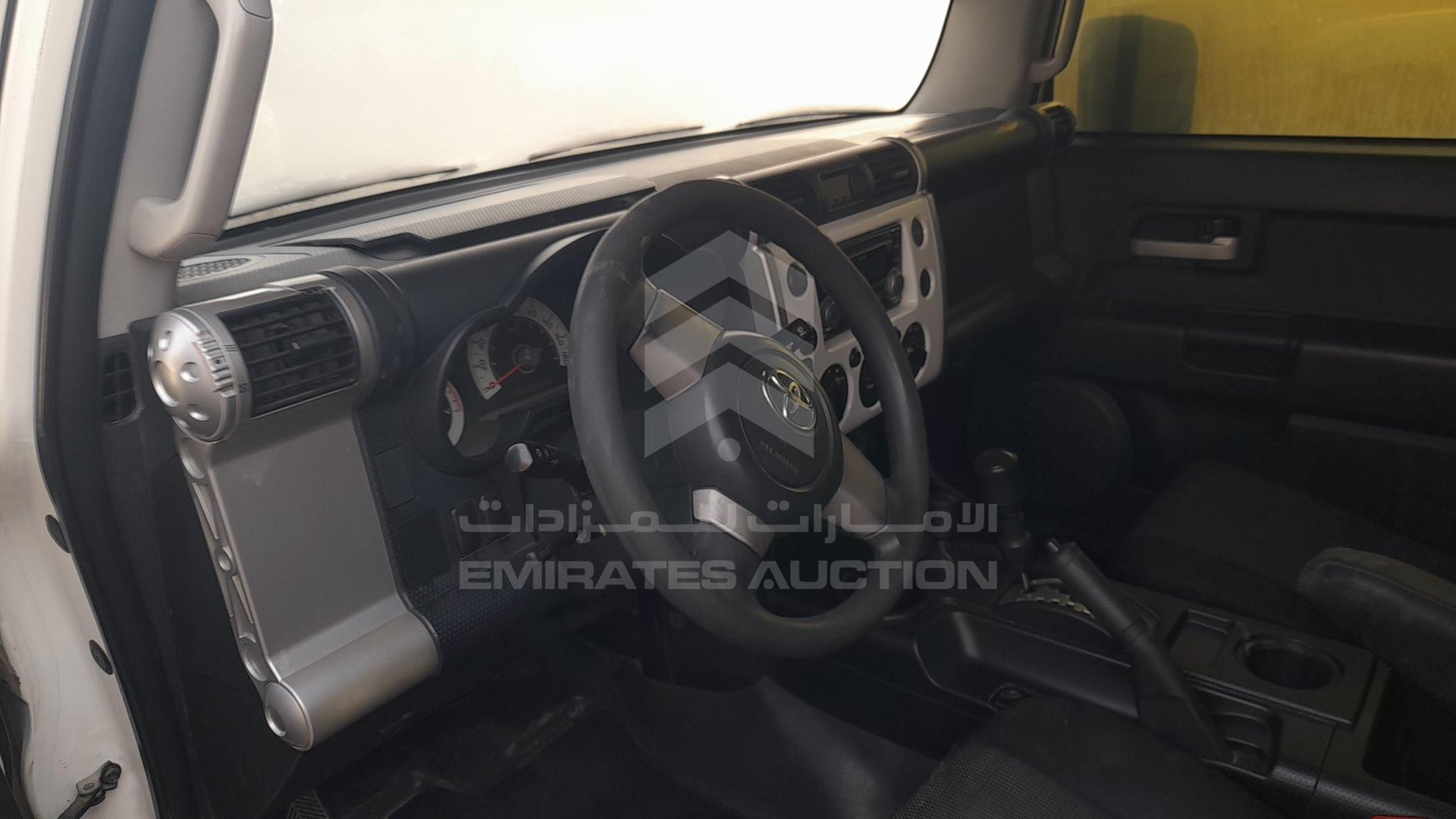 2013 TOYOTA FJ CRUISER VIN: JTEBU11F5DK171029