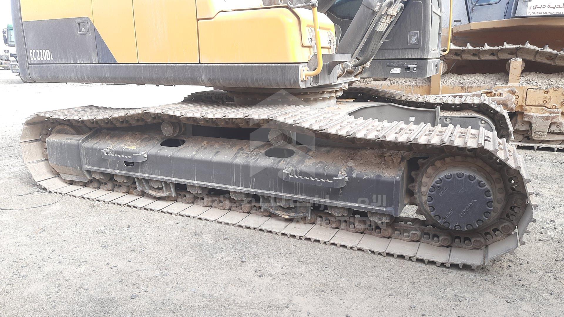 2024 VOLVO EC220DL VIN: VCEC220DE00232955