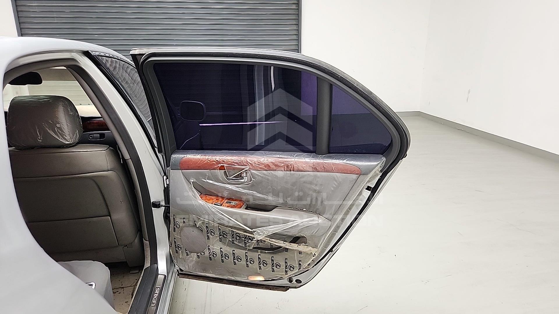 2005 LEXUS LS 430 VIN: JTHBN36F455026763