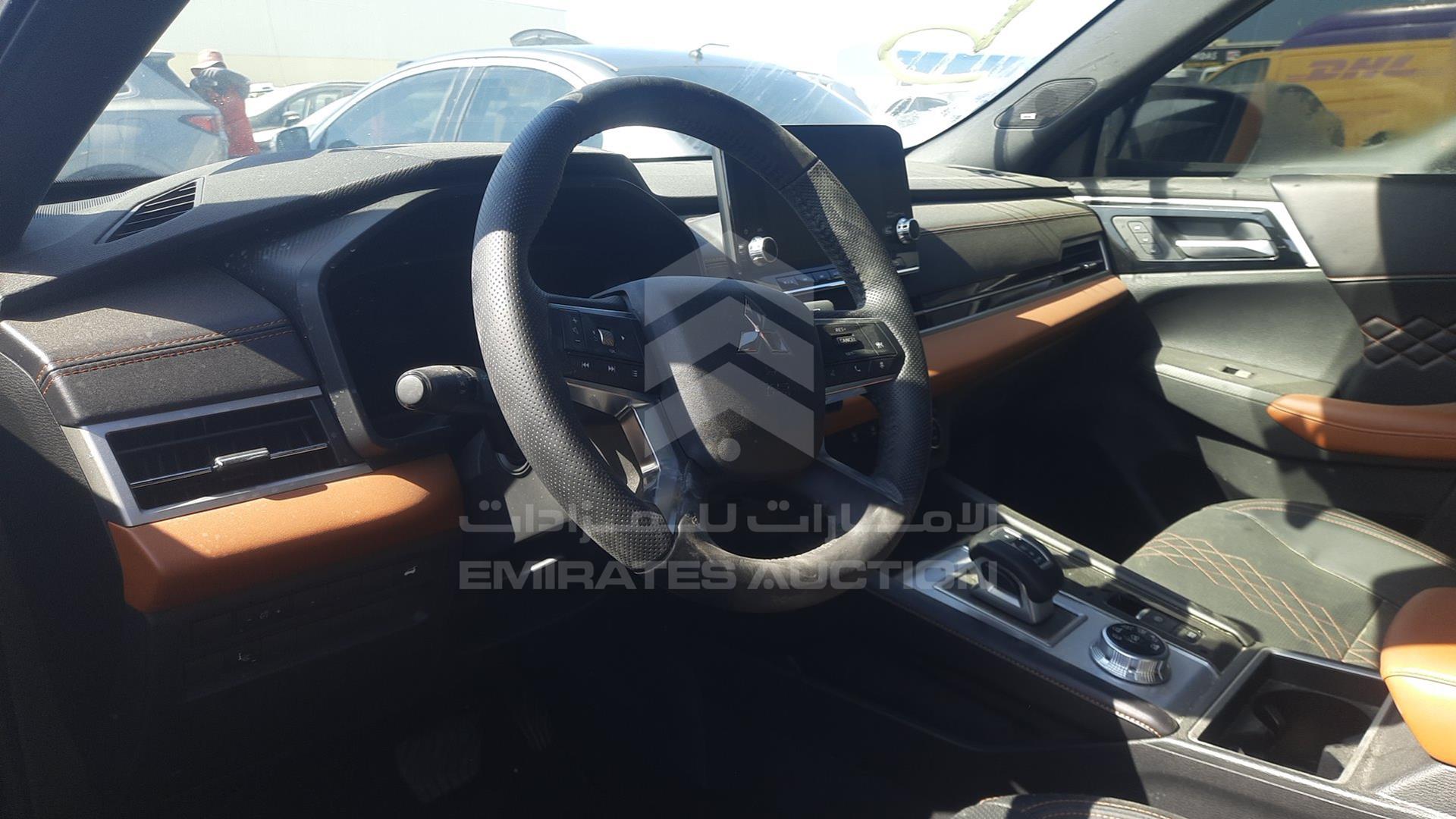 2024 MITSUBISHI OUTLANDER VIN: JE4M4Y189RZ705483