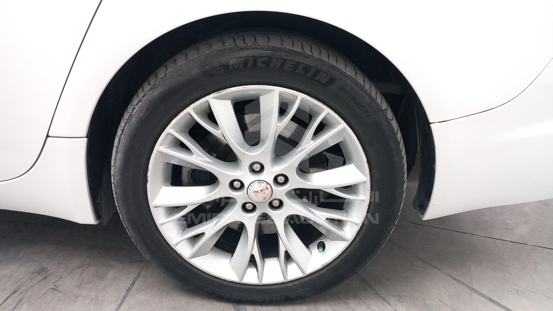 2015 JAGUAR XF VIN: SAJAA05NXFPU68552