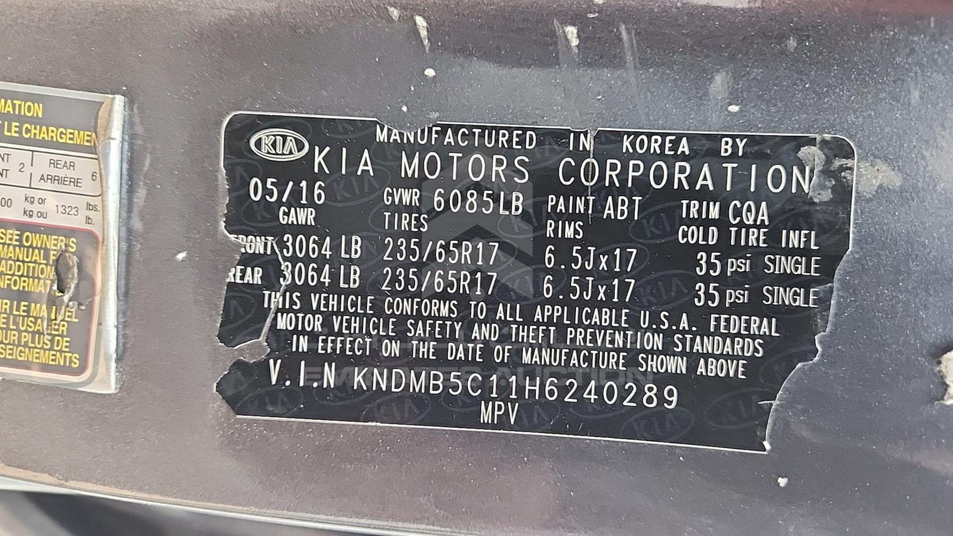 2017 KIA SEDONA VIN: KNDMB5C11H6240289