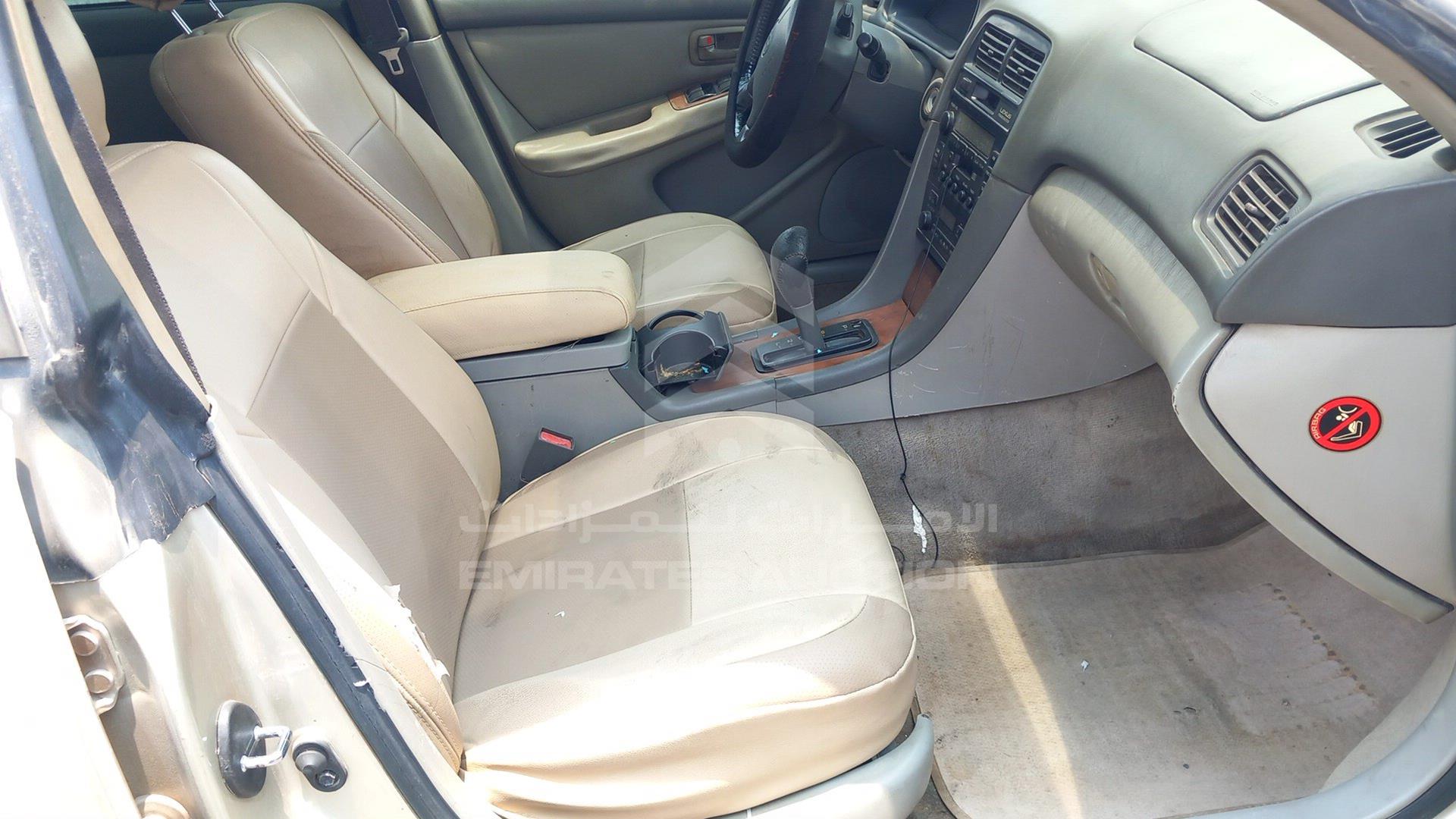 1997 LEXUS ES 300 VIN: JT8BF22G7V0028557
