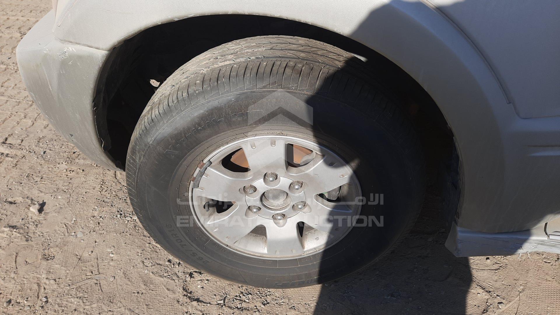 2006 MITSUBISHI PAJERO VIN: JMYLRV73W6J706265