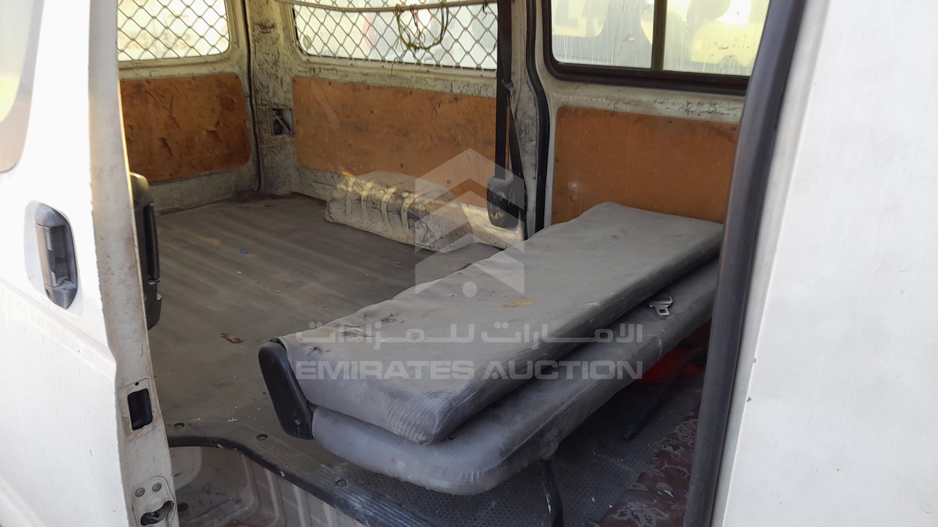 2013 TOYOTA HIACE VIN: JTFHX02P1D5002350