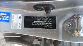 تويوتا ياريس 2023 — رقم الشاسيه على الهيكل — صورة 3 — صورة مصغرة