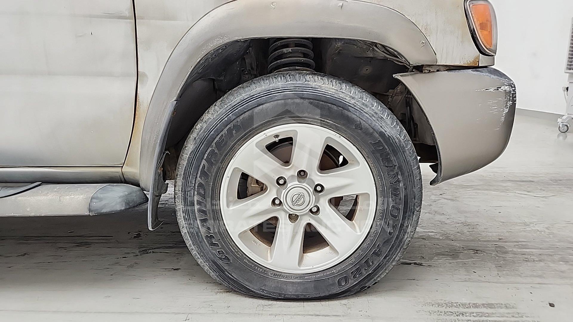 2004 NISSAN PATHFINDER VIN: JN8DR05Y34W700429