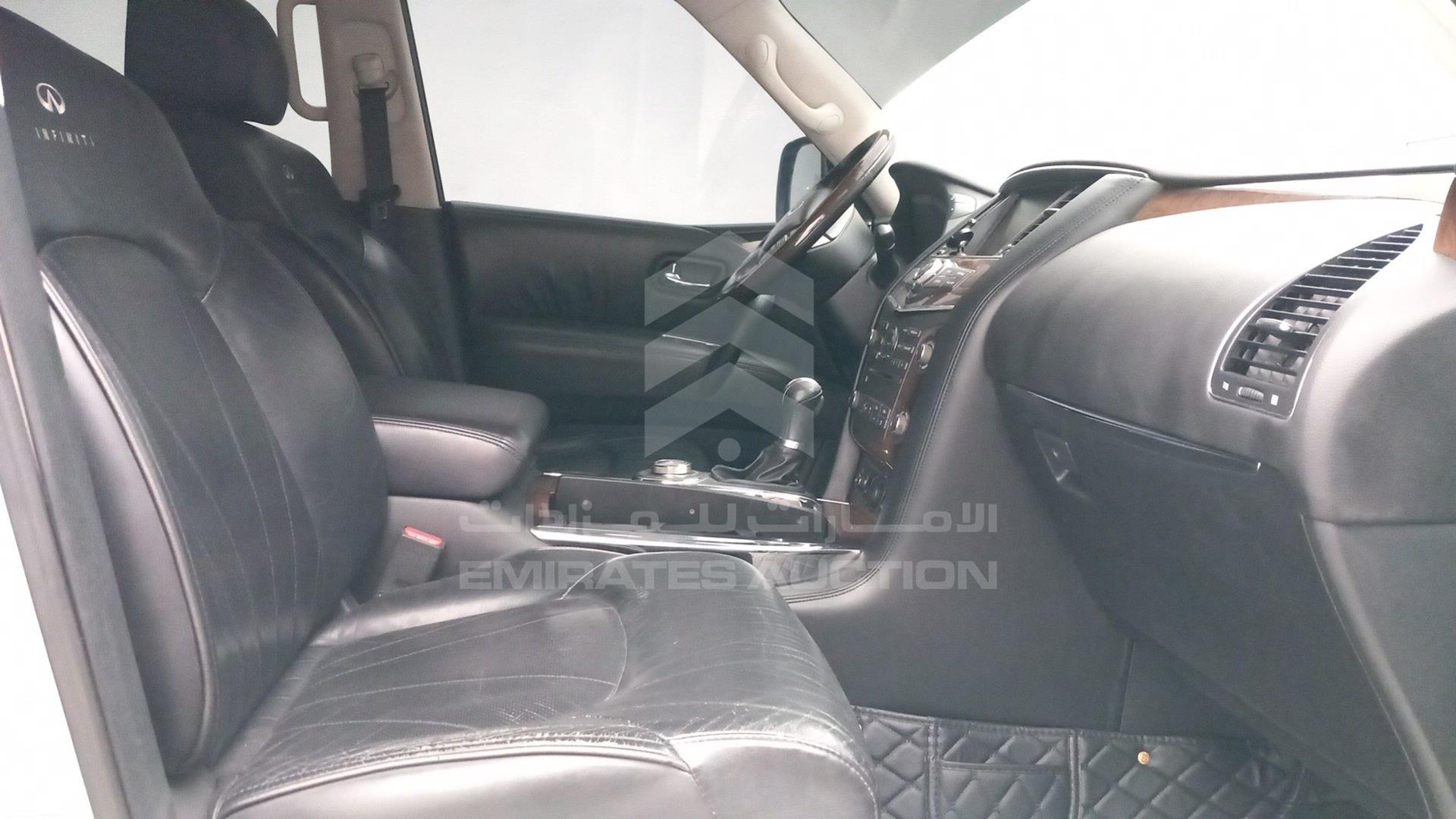 2011 INFINITI QX56 VIN: JNRAZ25Y2B9000763