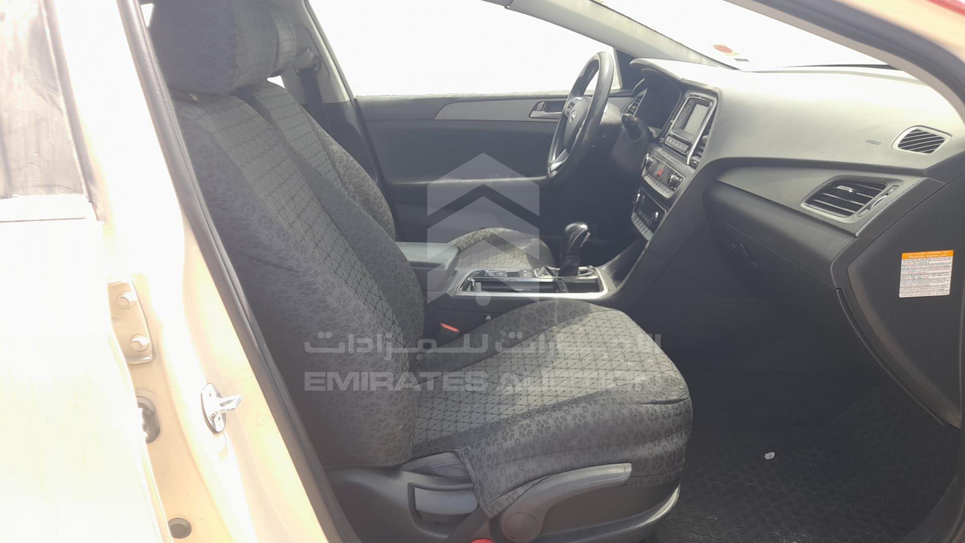 2019 HYUNDAI SONATA VIN: KMHE24130KA092977
