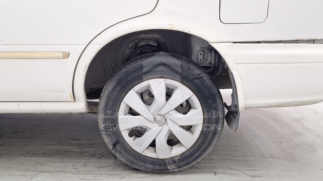 1999 Nissan Sunny — Rear Left Tyre — Photo 38