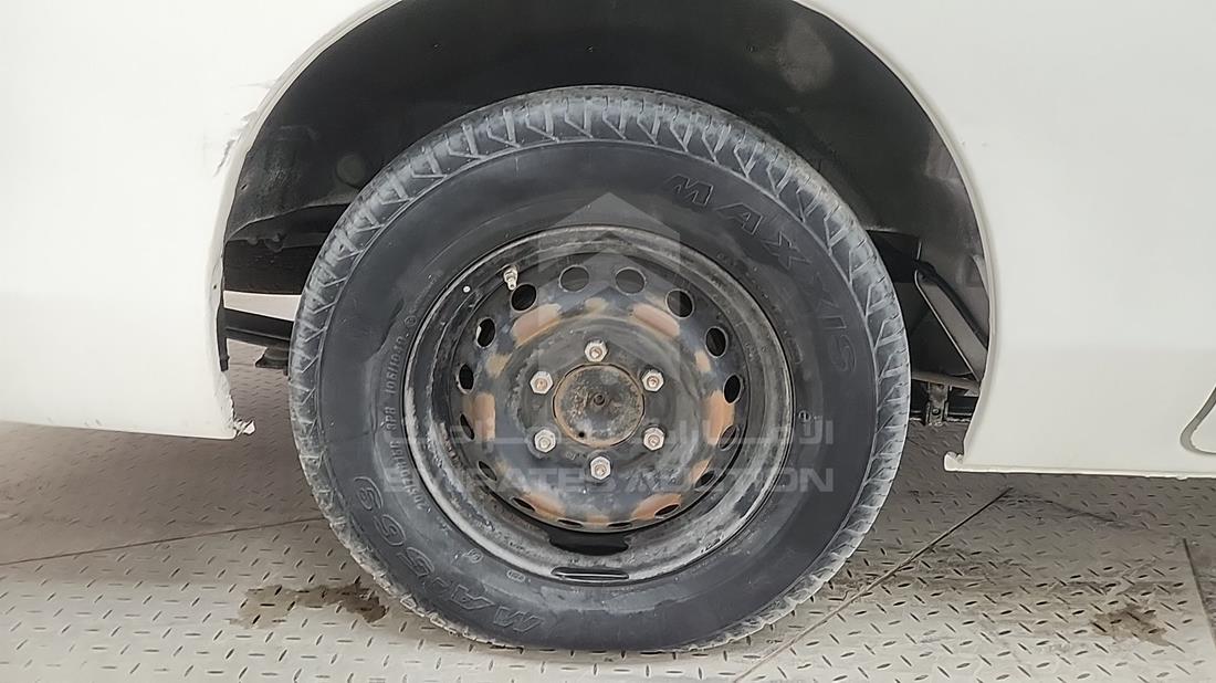 2020 Nissan Urvan — Rear Right Tyre — Photo 23