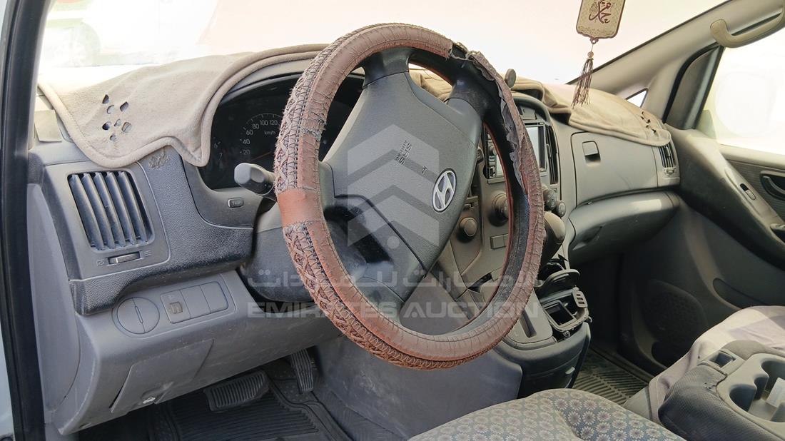 2012 Hyundai H1 — Steering & Mounted Controls — Photo 13