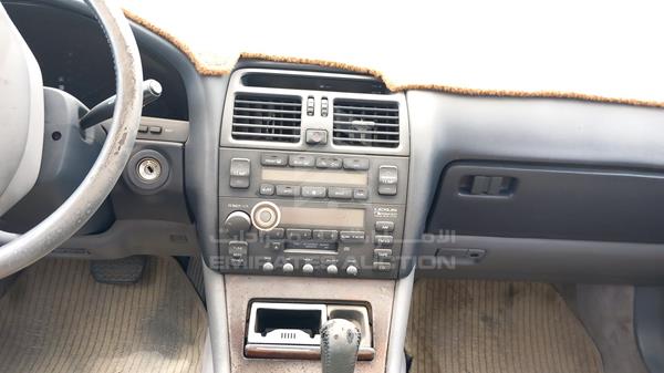 JT8BH22F6T0061290 Lexus LS400