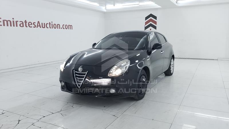 VIN: ZARCABCA6F7359143 Auction: EmiratesAuction Lot: 346447 ZARCABCA6F7359143 Alfa Romeo Gilulietta 2015 BLACK Photo 5