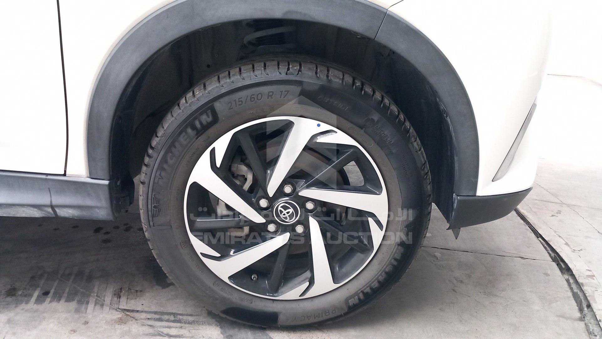 2019 TOYOTA RUSH VIN: MHKEF8BF9KK004985