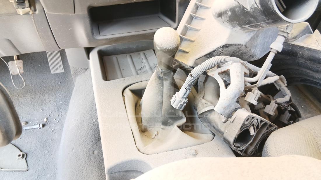 2008 Nissan Navara — Gear View — Photo 17