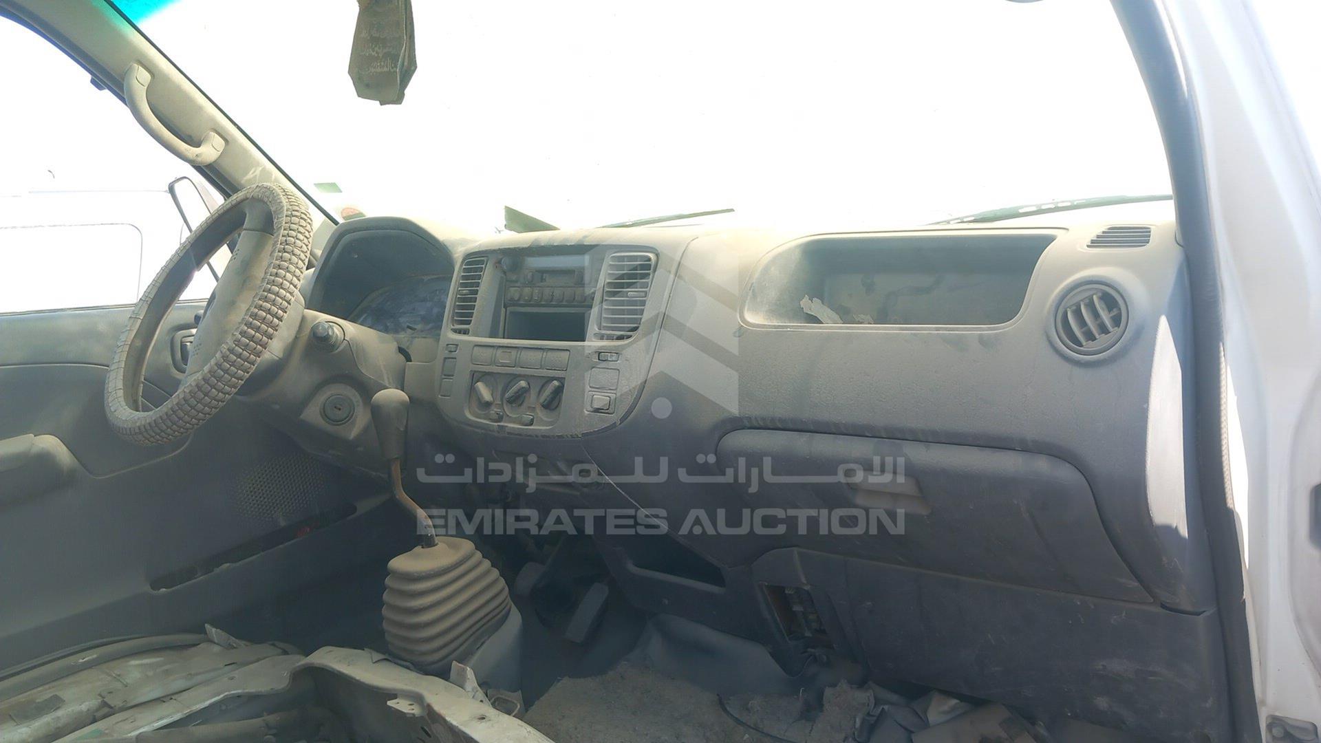 2004 NISSAN URVAN VIN: JN6FE54S04X415947