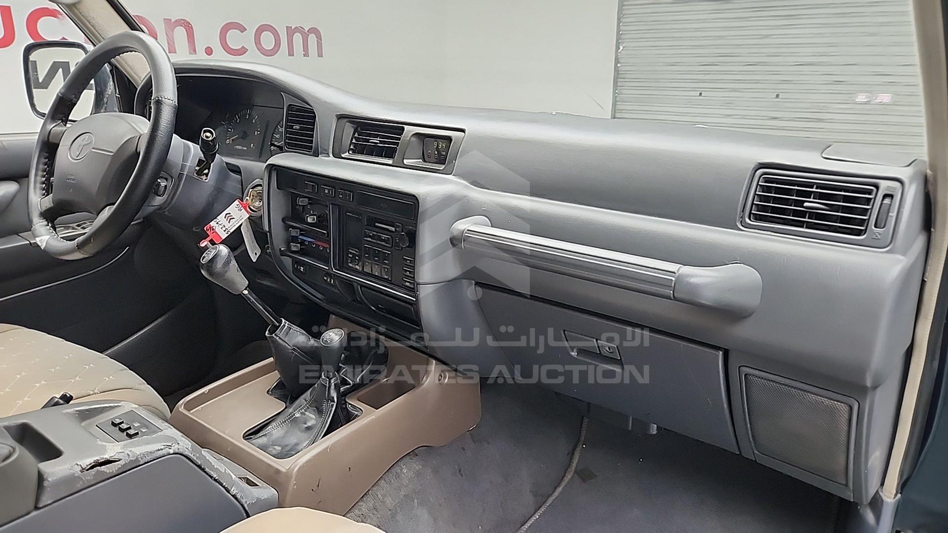 1996 TOYOTA LAND CRUISER VIN: FZJ800133159