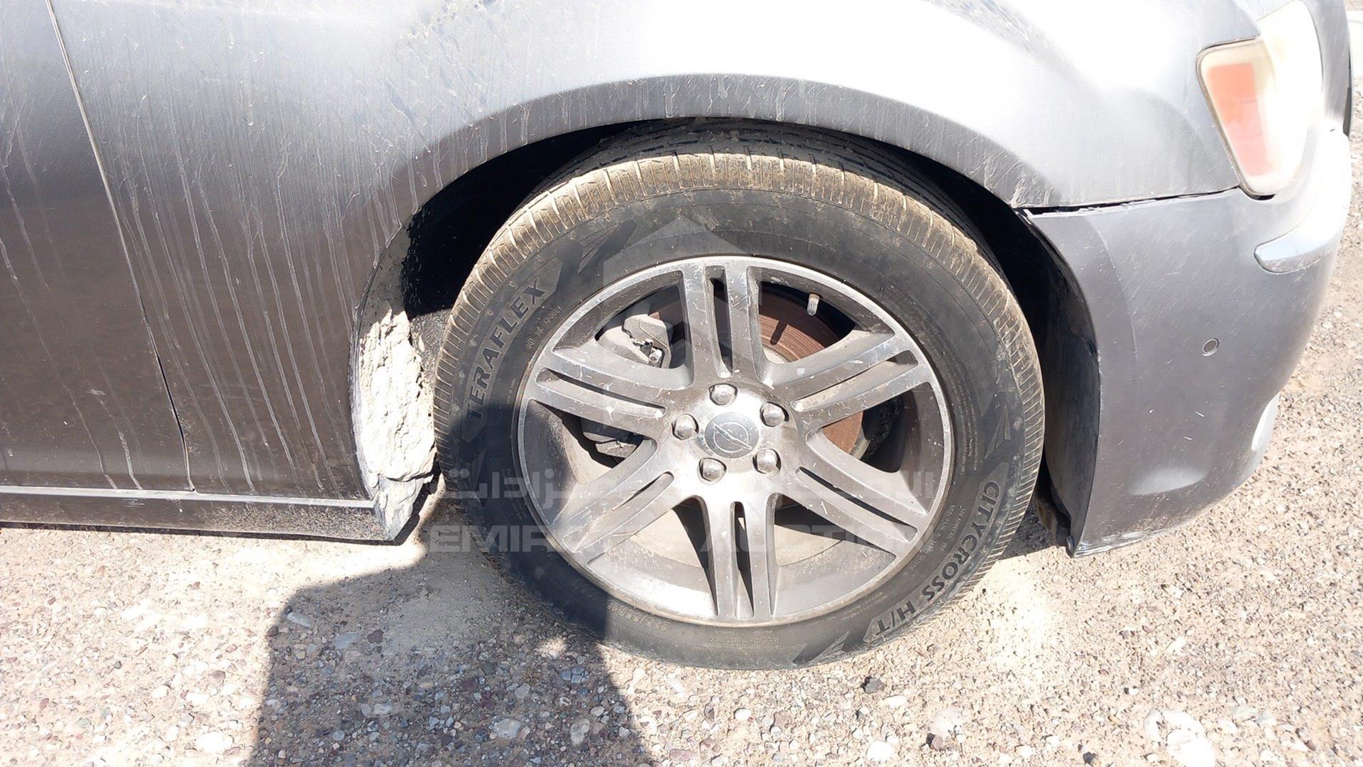 2012 CHRYSLER 300 C VIN: 2C3CCACG3CH179366