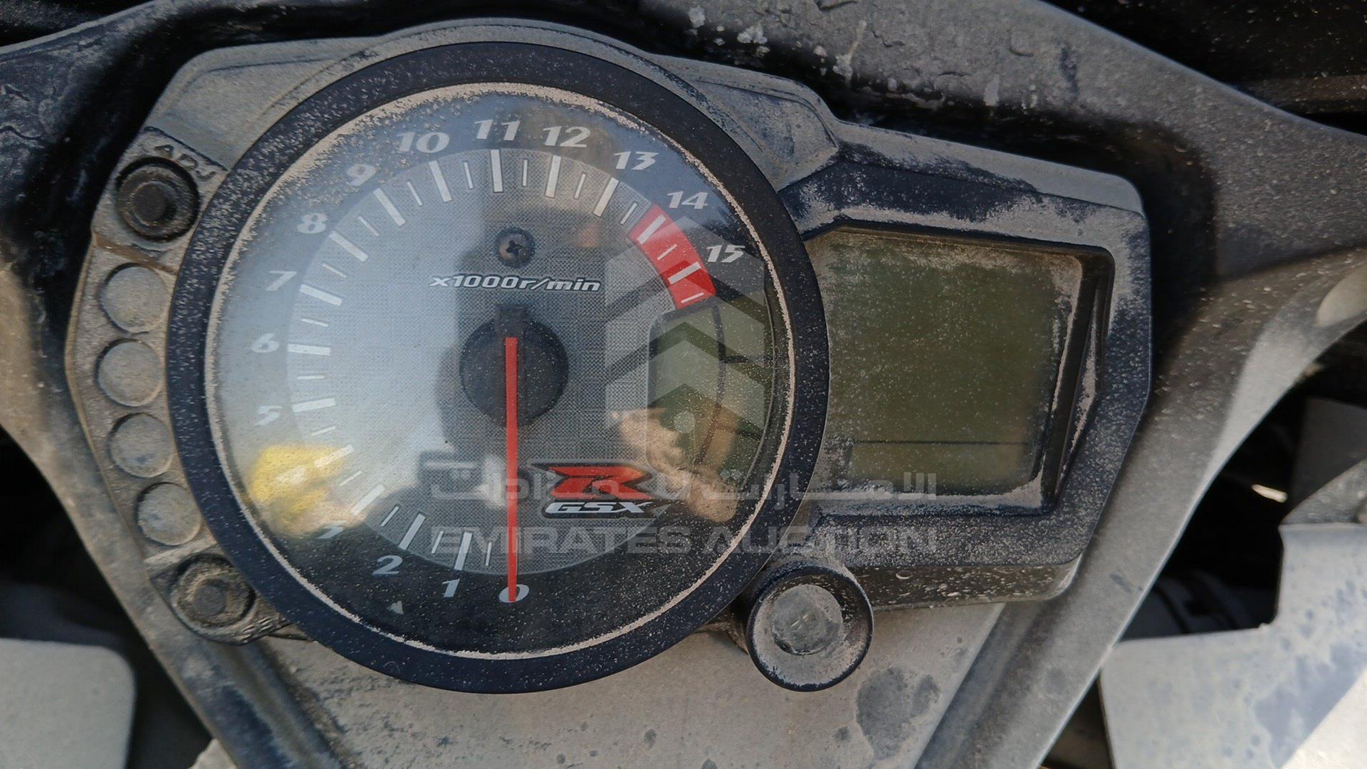 2008 SUZUKI MOTORBIKE VIN: JS1GT77A782105027