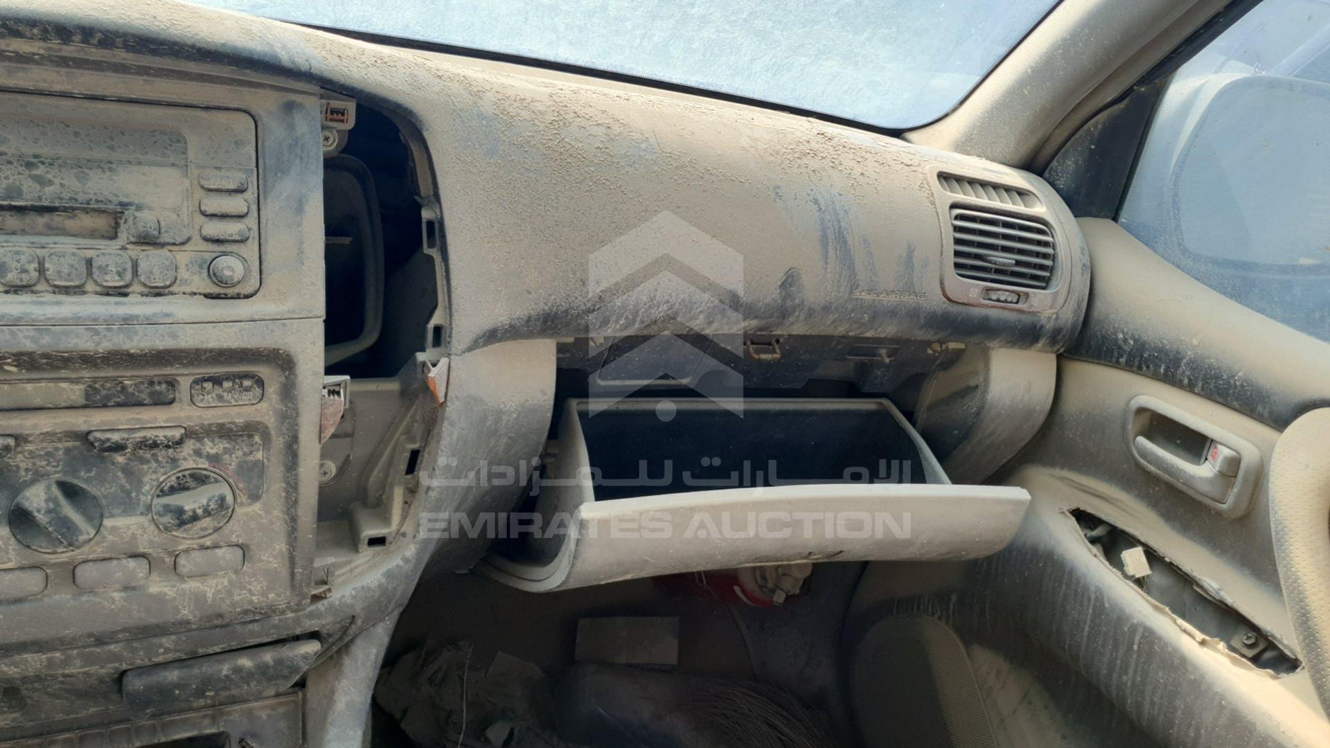 2004 TOYOTA LAND CRUISER VIN: JTECB09J443013529