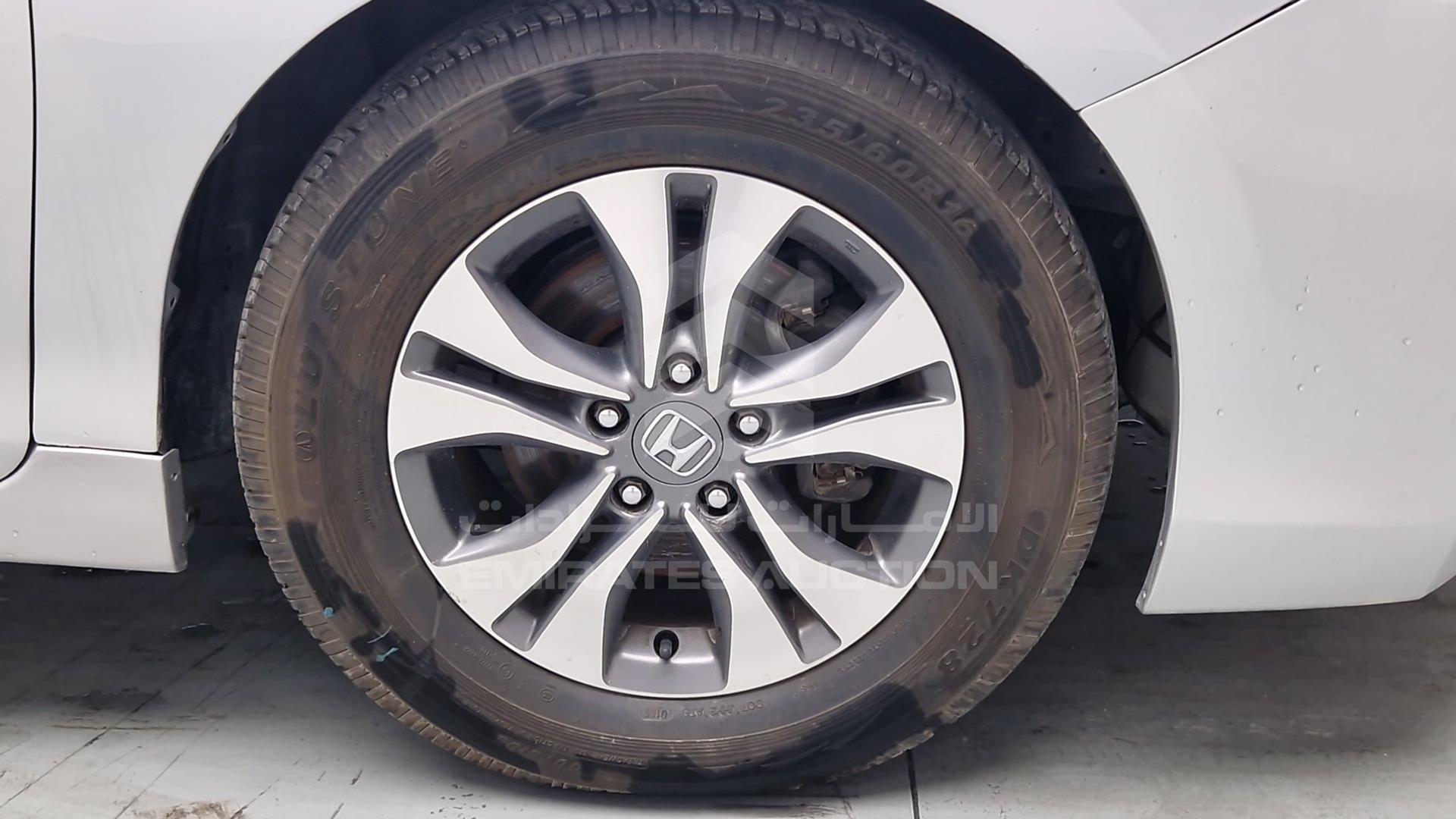 2015 HONDA ACCORD VIN: LUCCR2627F3414824