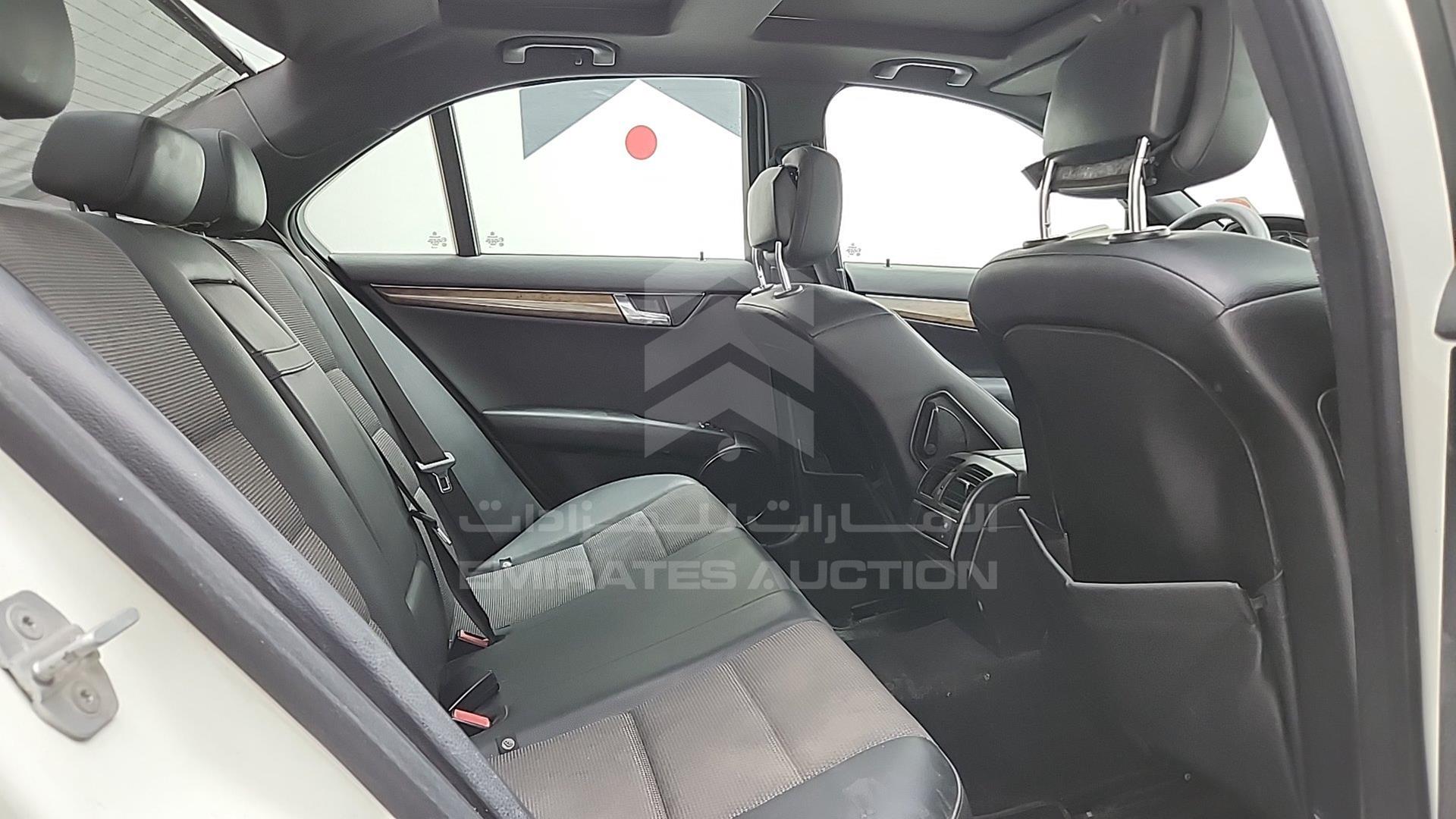 2009 MERCEDES C 350 VIN: WDDGF56X09F200133