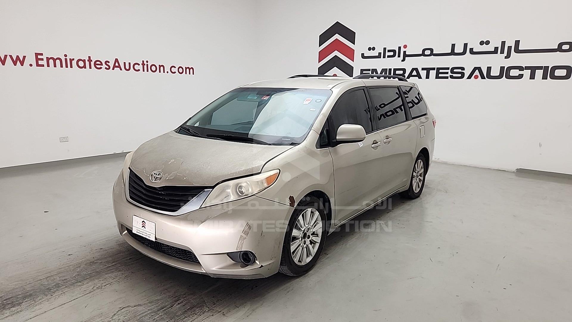 2015 TOYOTA SIENNA VIN: 5TDJK3DC1FS094786