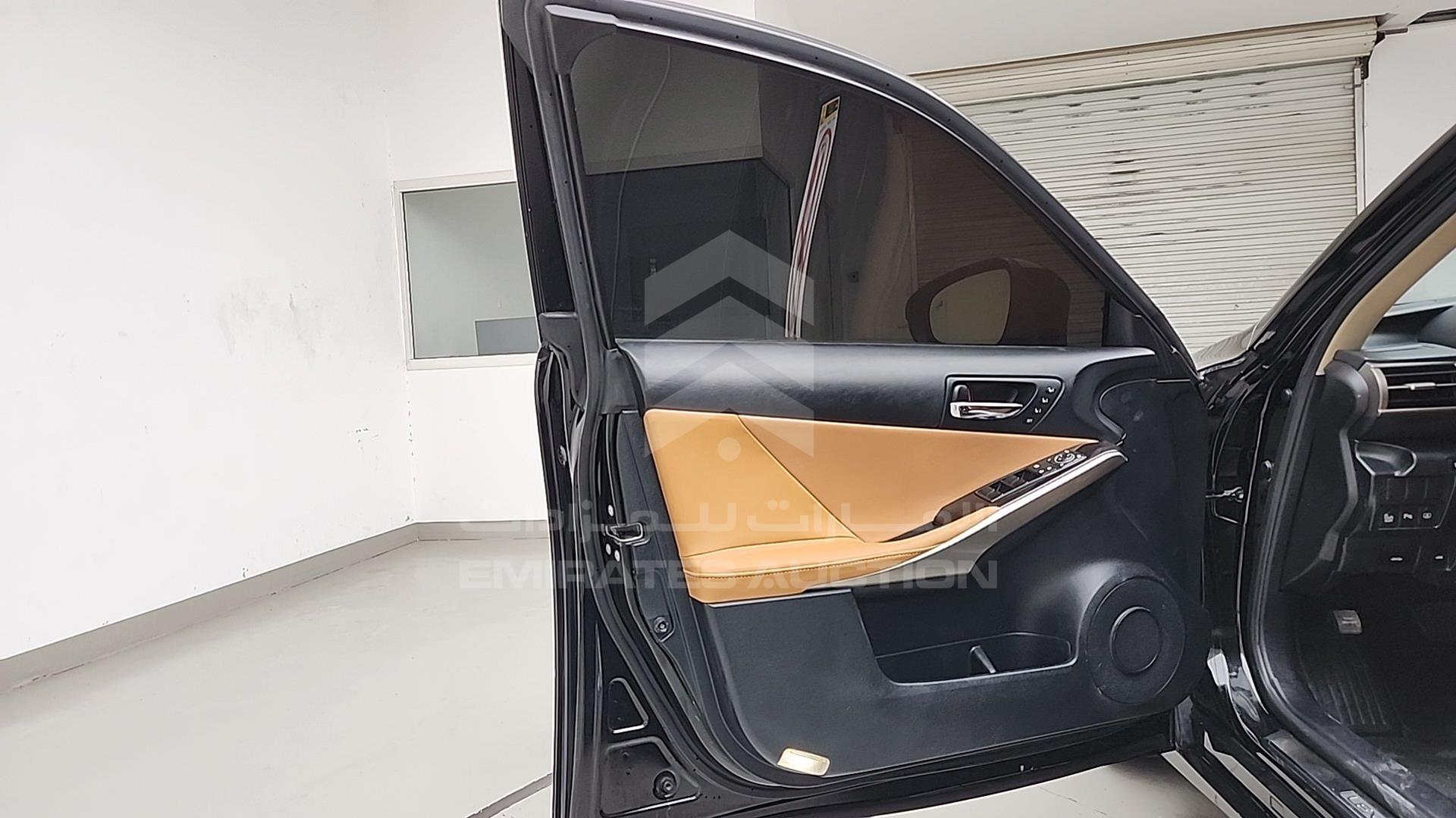 2014 LEXUS IS 350 VIN: JTHBE5D20E5006988