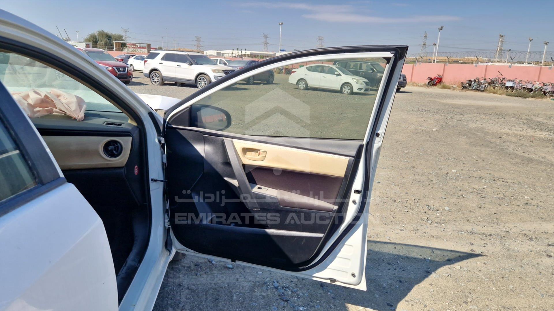 2017 TOYOTA COROLLA VIN: RKLBB9HE2H5195849