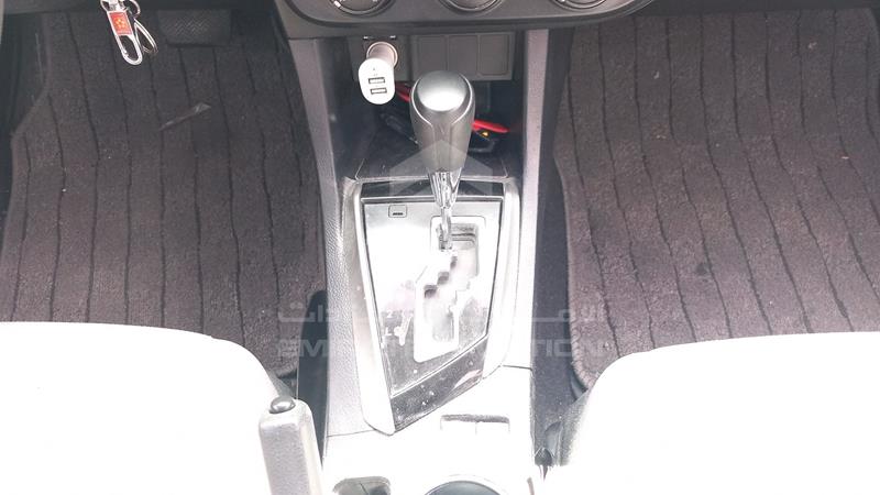 RKLBL9HE7F5236244 Auction: EmiratesAuction Lot: 408508 RKLBL9HE7F5236244 Toyota Corolla 2015 GREY Photo 19