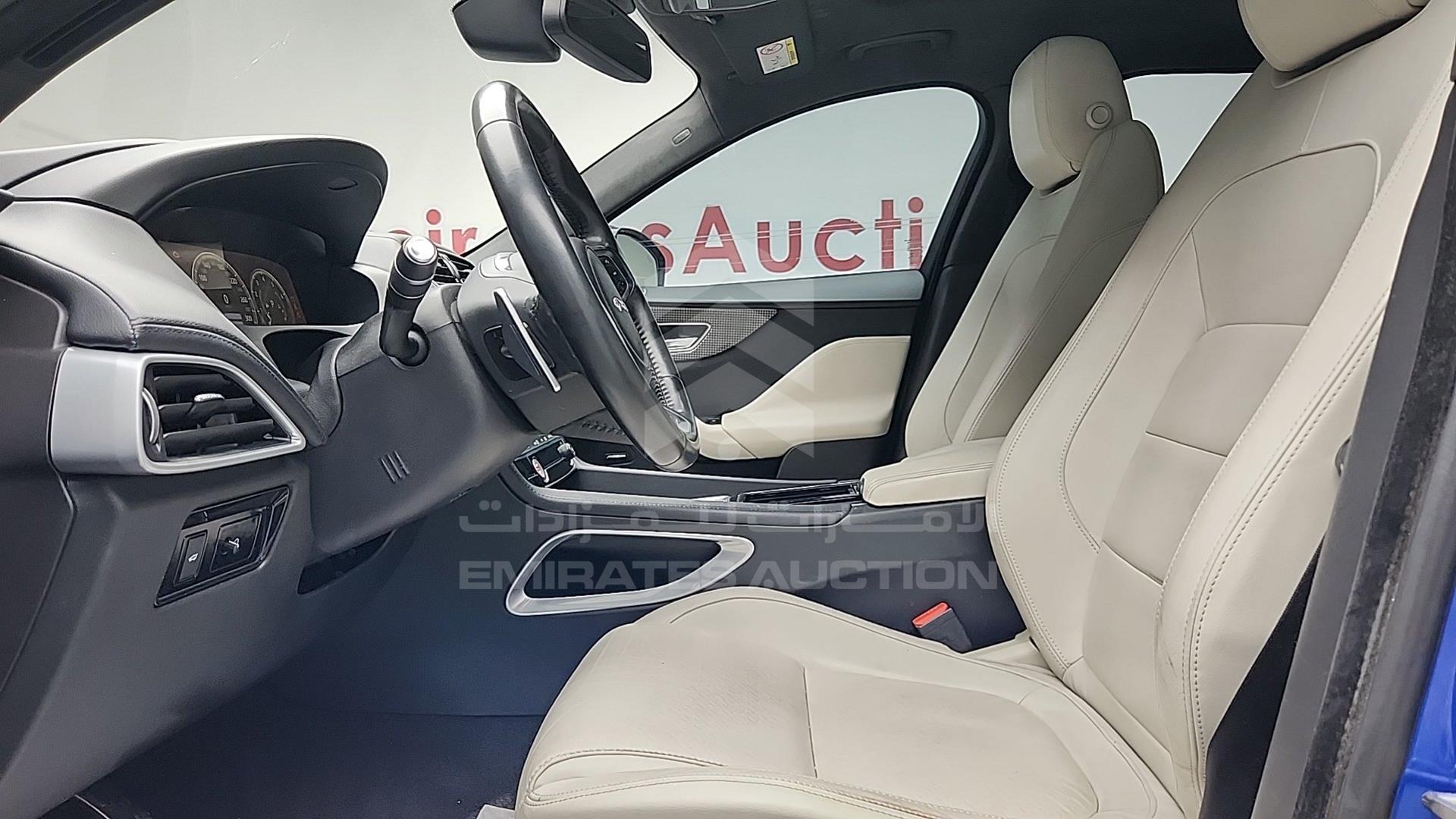 2017 JAGUAR F-PACE VIN: SADCA2BV8HA048886