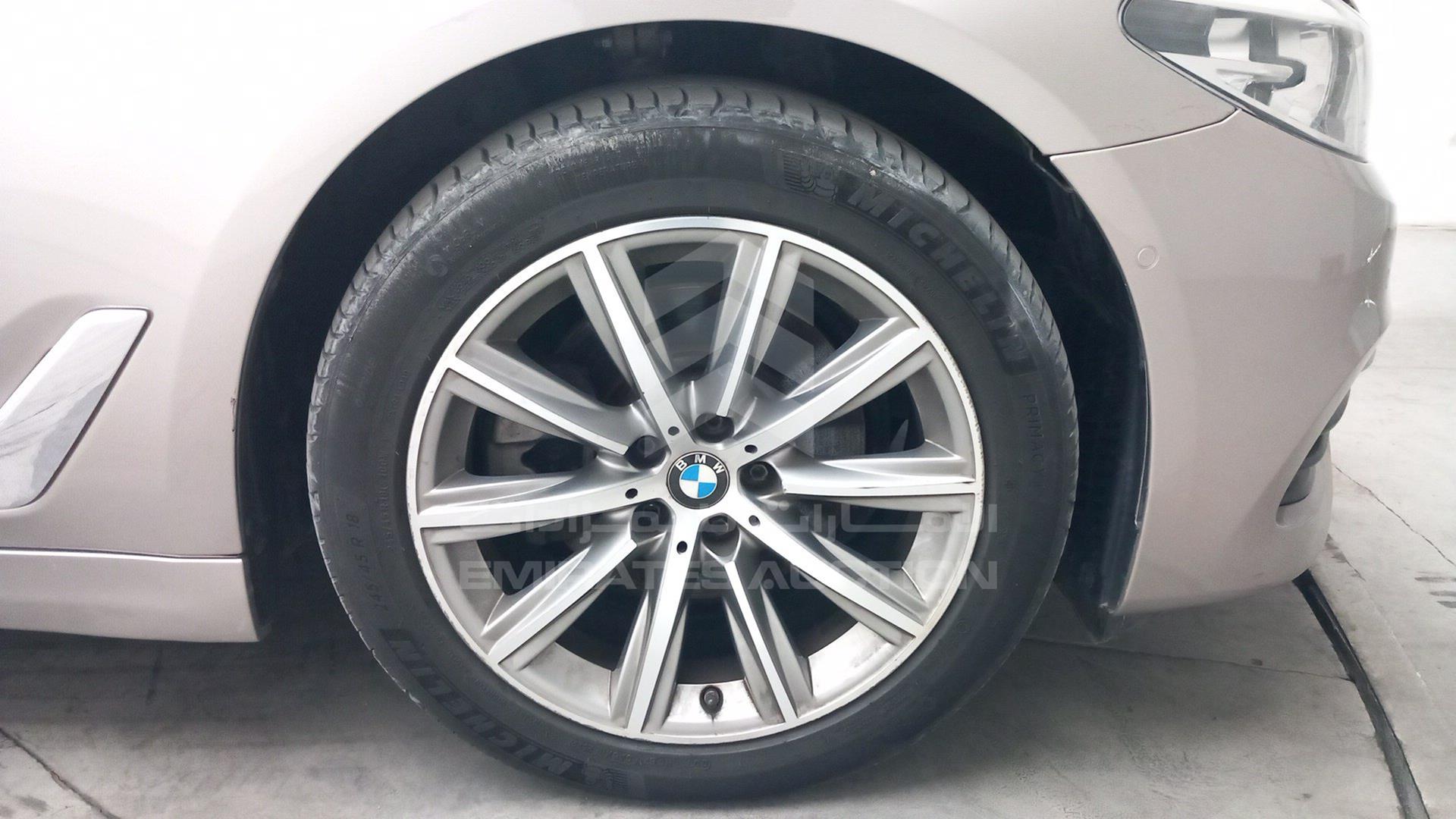 2018 BMW 520 I VIN: WBAJA1101JBH85463