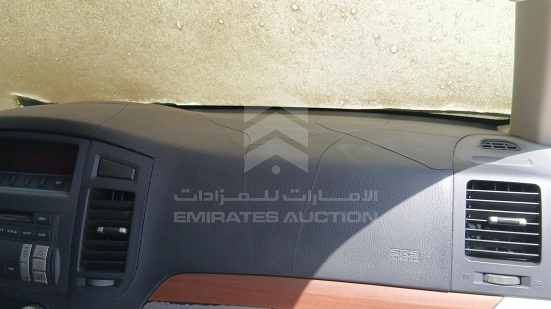 ميتسوبيشي باجيرو 2009 — زاوية واجهة الراكب الأمامي الأيمن — صورة 25
