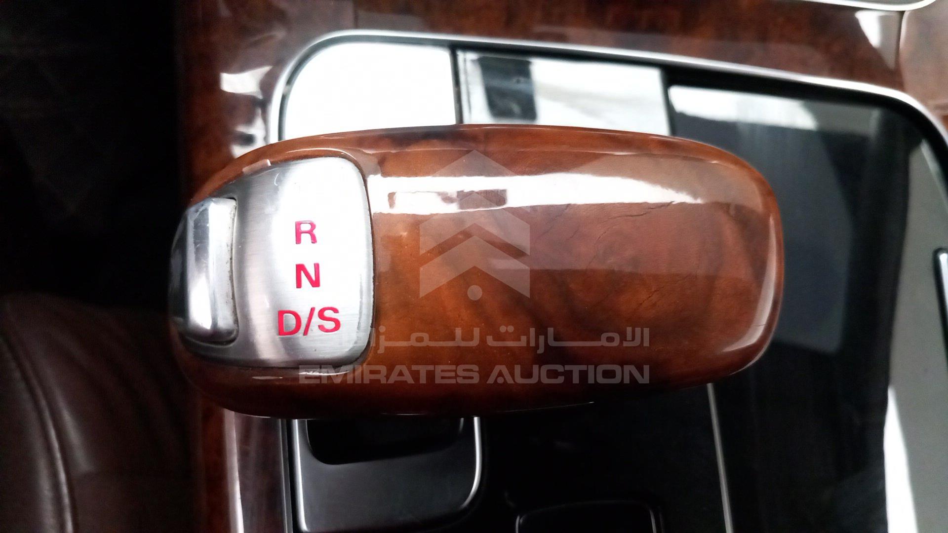 2011 AUDI A8 VIN: WAURGB4H2BN017741