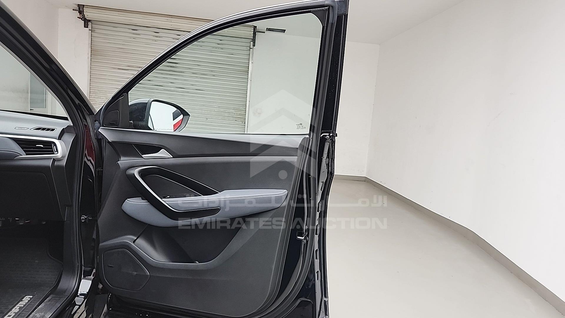 2021 CHEVROLET CAPTIVIA VIN: LZWADAGA4MB012110